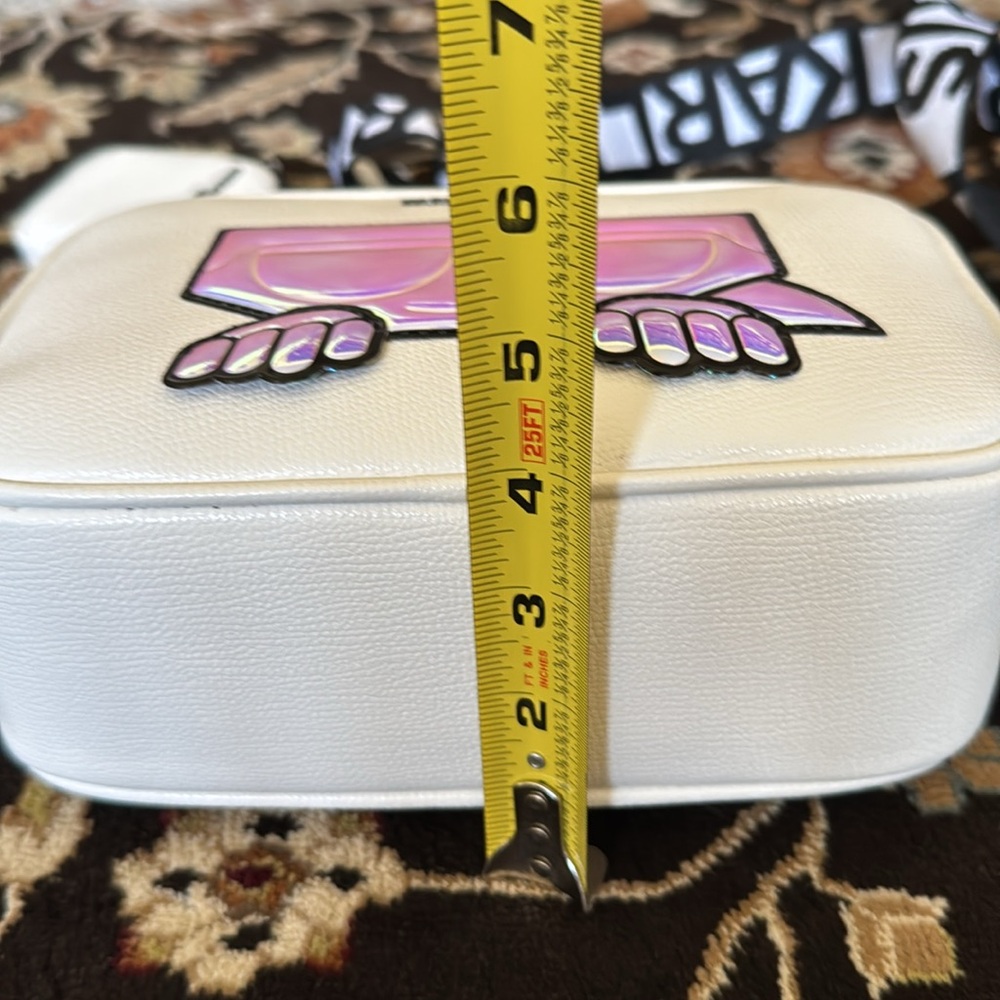 Karl Lagerfeld Maybelle Double Zip White Iridescent Crossbody Camera
Bag - Picture 15 of 17